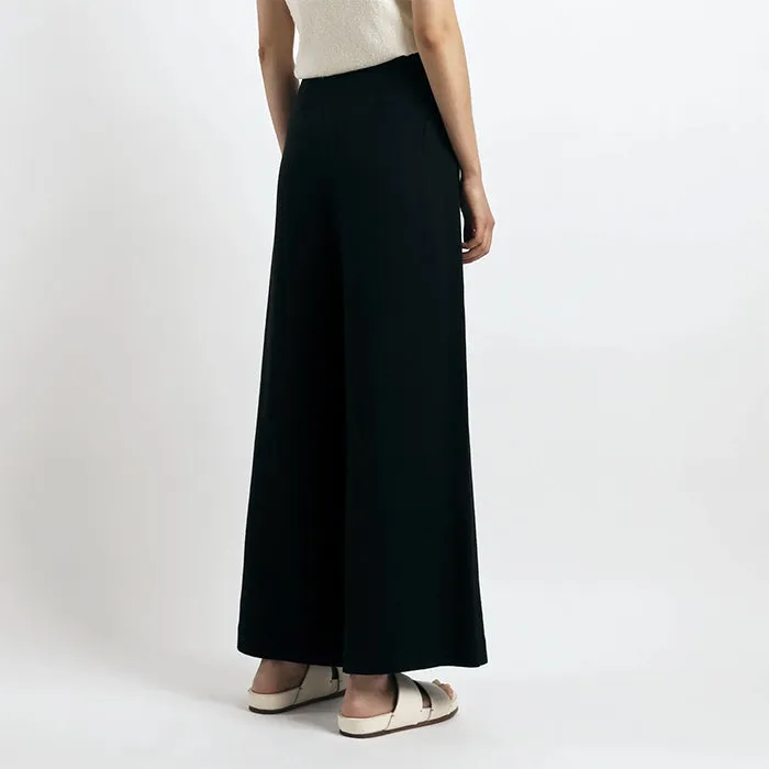 7115 By Szeki Signature Wide-Legged Pants Black