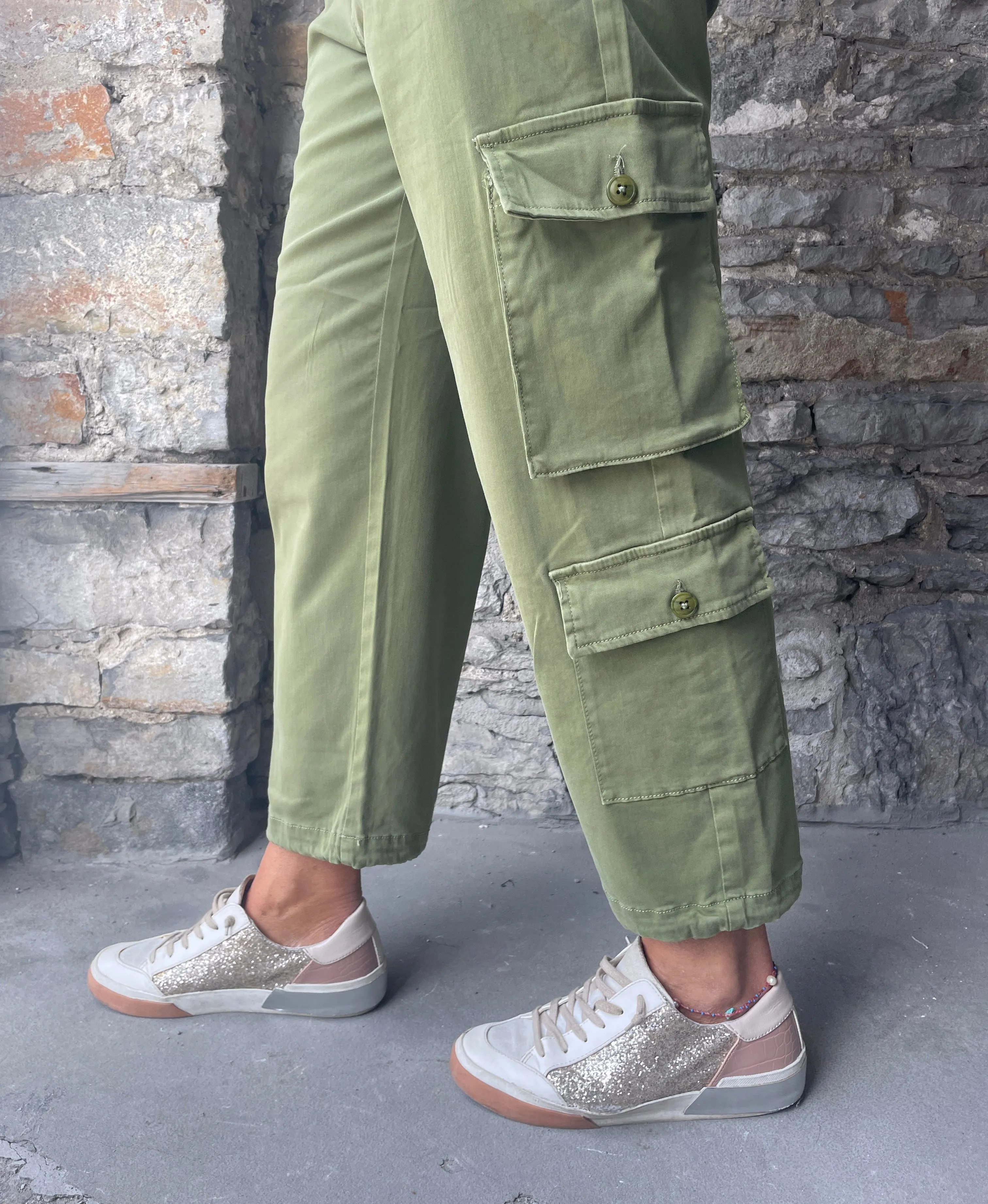 Hi Rise Cargo Pants with cinched bottom - Khaki Green