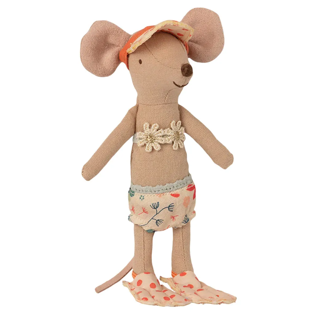 Maileg Toys Big Sister Beach Mouse In Cabin De Plage